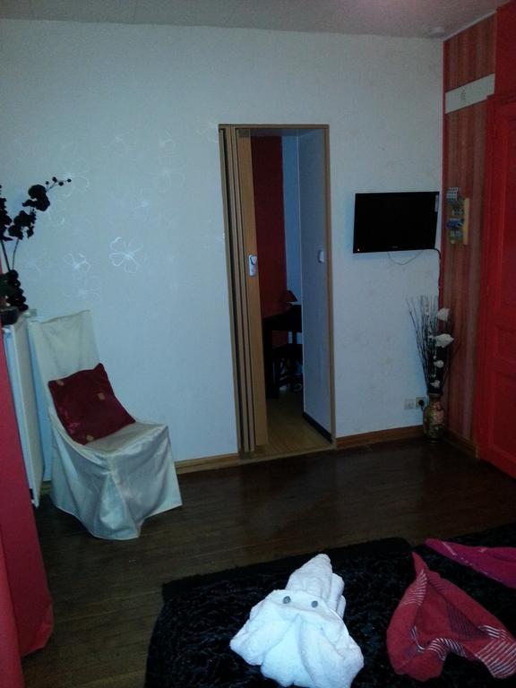 A La Belle Carpe Hotel Vauquois Екстериор снимка