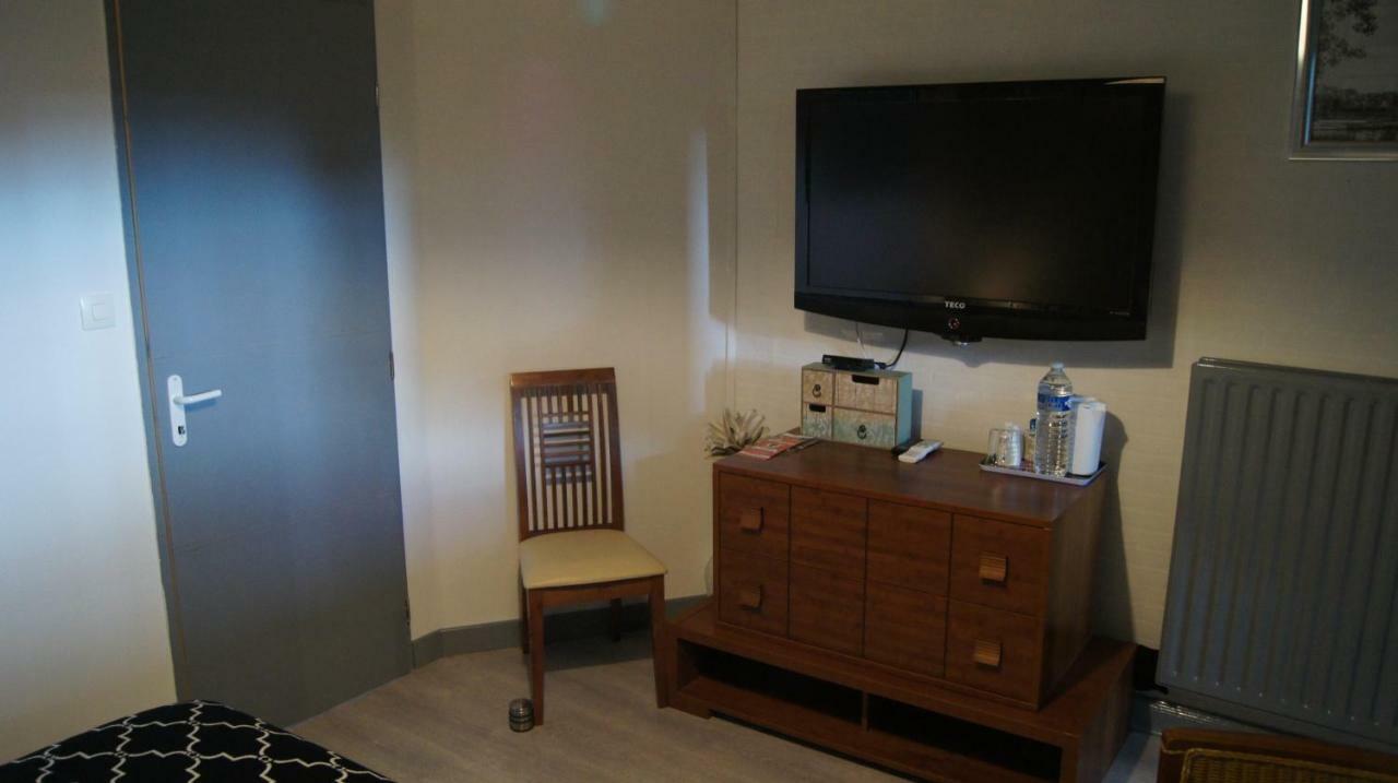 A La Belle Carpe Hotel Vauquois Екстериор снимка